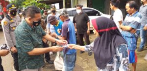 Ditengah Bencana Sekotong, Dit Tahti Polda NTB Peduli Protokol Kesehatan Masyarakat Sekotong