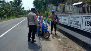 Tekan Angka Kenaikan Covid-19, Polsek Gerung Beri Sanksi Kepada 33 Pelanggar Prokes