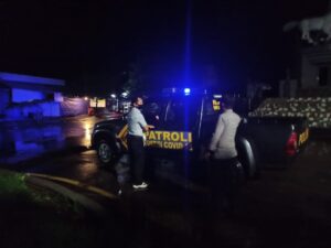 Polsek Kayangan Menggelar Patroli Blue Light Untuk Mengantisifasi Terjadinya 3C
