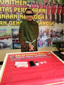 Tim Opsnal Sat Res Narkoba Polres Lobar, Tangkap Pelaku Terduga Narkotika di Dasan Tapen Gerung