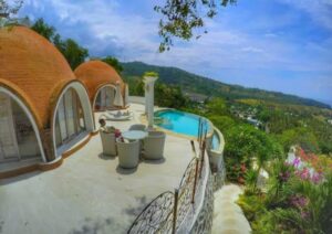 “ The Hobbit” Monti Dome Villa KLU, Destinasi wisata konsep kurcaci, indahnya liburan serasa di Kerajaan Yunani