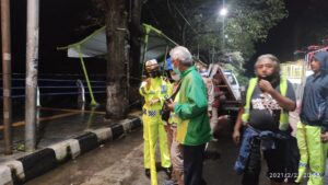 Longsor di Senggigi, Iptu Rita Turun Atur Lalulintas