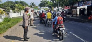 Polsek Labuapi Imbau Warga Disiplin Terapkan Protokol Kesehatan Melalui Operasi Yustisi