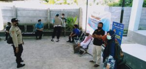 Puskesmas Labuapi Lakukan vaksinasi terhadap Perangkat Desa dan Komunitas Pedagang, Puskesmas parampuan Menyusul