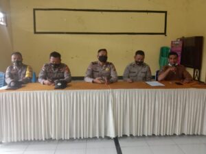 Sukseskan Kampung Sehat, Sat Binmas Polres Sumbawa Laksanakan Sambang Dan Penyuluhan