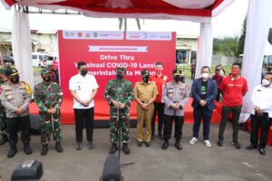 Kapolri dan Panglima Berharap Vaksinasi Drive Thru di Medan Jadi Role Model Wilayah Lain