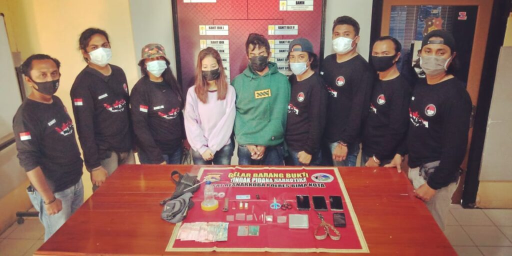 Jadi Pengedar Sabu, Pasangan Suami Istri Ditangkap Polisi