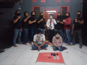 Sembunyikan Sabu-sabu di Kaos Kaki Anaknya, Dua Bandar Digulung Polisi