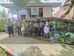 Cek Kesiapan Kampung Sehat Desa Moyo Mekar, Polres Sumbawa Berikan Dukungan & Motivasi