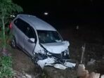 Kecelakaan Maut, Mobil Avanza Tabrak Rumah Warga di Plampang