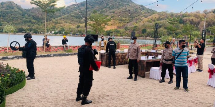 Kapolres Bima Kota Pimpin Pengamanan Kunjungan Menteri Pariwisata dan Ekonomi Kreatif ke Bima Kota