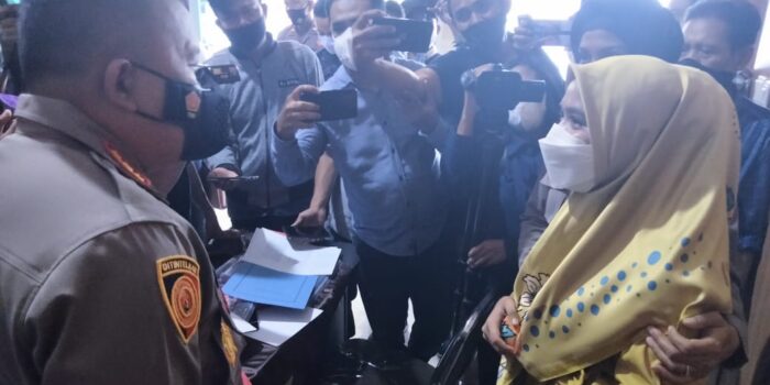 Tergiur Untung Besar, Perempuan Jual Kosmetik Tanpa Izin Edar Ditangkap Polisi