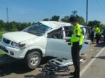 Ban Bocor, Panther Hantam Pembatas Jalan BIL