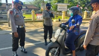 Polsek Kuripan Lakukan Operasi Non Yustisi Imbangan, Tekan COVID-19
