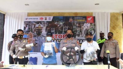 Polres Lobar tenggelamkan motor bodong