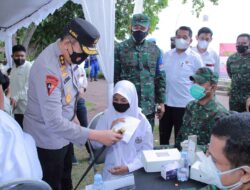 Bantu Pemerintah Percepat Laju Vaksinasi di NTB Alumni AKABRI 98 Gelar Vaksinasi Massal dan Baksos