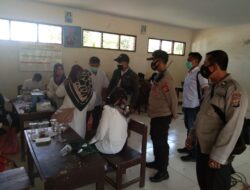 Antusias Vaksinasi Masyarakat di Lembar Tinggi, Hari ini Tercatat 3.121 Orang yang Mendaftar