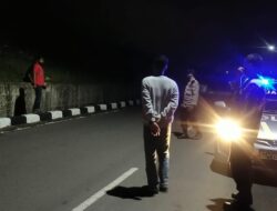 Jaga Situasi Kamtibmas, Patroli Polsek Labuapi Ingatkan Prokes dan Sukseskan vaksinasi