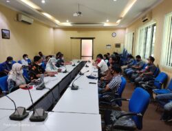 Kadis PUPR PROV. NTB Terima Hearing Kordinator Aksi Massa DPC SBMI dan PGK dan Aksi Massa Berhasil Diredam