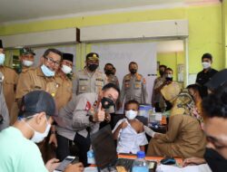 Wakapolda NTB Pantau Langsung Vaksinasi Serentak Anak Usia 6 – 11 tahun di Lombok Barat