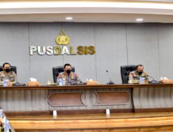 Arahan Kapolri ke Jajaran: Lakukan Evaluasi dan Tingkatkan Akselerasi Vaksinasi