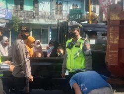 Polisi Tindak Tegas Kendaraan Bak Terbuka Angkut Penumpang Libur Lebaran