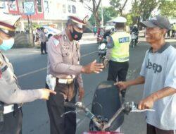 Hari Kelima Puluhan Pengendara Kena Teguran Pada Operasi Keselamatan Rinjani 2022 Polresta Mataram.