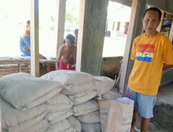 Kasat Reskrim Polres Dompu Sumbang Material Pembangunan Musholla Al-Ikraman Kandai Satu Dompu