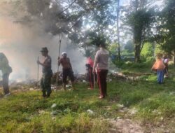 Lurah dan Bhabinkamtibmas Menala Lakukan Gotong Royong Bersama Warga Binaannya di Pemakaman Samping Pabrik Populer