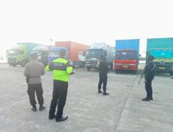 Aparat Gabungan Disiagakan Jaga Logistik MXGP di Labuhan Badas