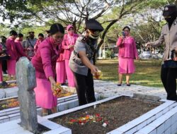 Sambut Hari Bhyangkara ke – 76,Polres Loteng Gelar Upacara Ziarah di TMP Mandalika Praya