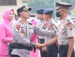 Momen HUT Bhayangkara Ke-76, Polres Dompu Gelar Upacara Kenaikan Pangkat Priode 1 Juli 2022