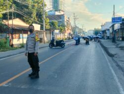 Anggota Polsek Pringgabaya,Laksanakan Pengamanan Di Mesjid Jami’ul Khair Pringgabaya