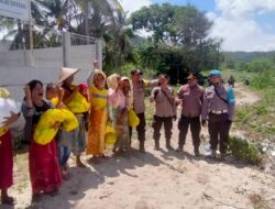 Polsek Sekotong Salurkan Bantuan Sembako, Sentuh Dusun Terpencil Dekat Pulau Terluar NTB