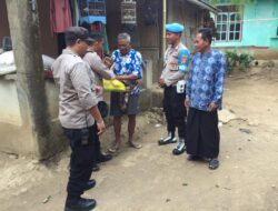 Bantu Warga Yang Mebutuhkan, Polsek Lembar Menyalurkan Bantuan Berupa Paket Sembako