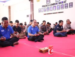Doa Bersama Klub Sepak Bola Bola Di Polres Lombok Barat, Terkait Tragedi Stadion Kanjuruhan