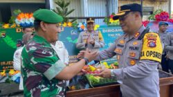Tumpeng Cinta Polres Bima Kota buat Jajaran TNI di Bima di Hari Jadi ke-77 TNI