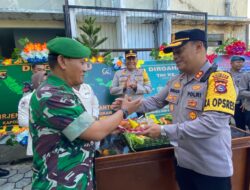 Tumpeng Cinta Polres Bima Kota buat Jajaran TNI di Bima di Hari Jadi ke-77 TNI