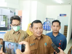 Polres Lombok Barat Dampingi Dikes Lobar dan BPOM Mataram Lakukan Pengawasan peredaran Obat Syrup
