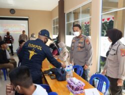 Polres Lombok Tengah Laksanakan Vaksinasi Bagi Keluarga Polri Dan Masyarakat Umum