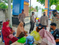 Kapolsek Pringgabaya Beserta Anggota Memonitoring Giat Vaksin Booster Di Wilayah Hukumnya