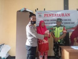 Pantau Pembagian BLT-DD, Bhabinkamtibmas Kokarlian Lakukan Ini