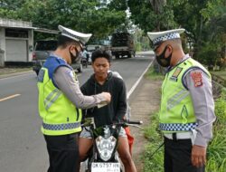 Tanpa Tilang Manual Polres Lombok Barat Gencar Lakukan Penerangan Keliling Tertib Lalu Lintas