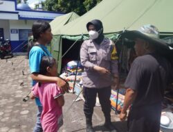 Rumahnya Hancur Akibat Gempa Cianjur Polwan Bhabinkamtibmas Ini Tetap Jalani Tugas Layani Masyarakat