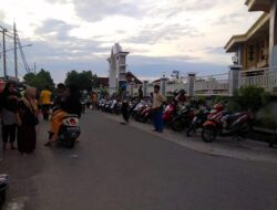 Polsek Labuapi Menggelar Personelnya di Area Public, Antispasi Jam Sibuk Masyarakat