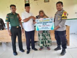 Dampingi Penyaluran BLT-DD Bhabinkamtibmas Tatar Sampaikan Himbauan