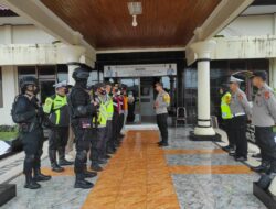 Ops Lilin Rinjani 2022 Kapolres KSB Turun Langsung Pengamanan Misa Natal Umat Kristiani di Kecamatan Maluk
