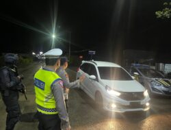 Anggota Polsek KP3 Tano Cek Posko PPKM Dan Gerai Vaksin