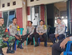 Kapolsek Pringgabaya Memonitoring Anggota Melaksanakan Pengamanan Pengumuman Hasil Penelitian Persyaratan 5 Desa Bakal Calon Kepala Desa Sekecamatan Pringgabaya.