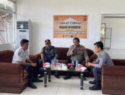 Menjaga Kodusifitas Pelabuhan Poto Tano Tetap Tarjaga, Kapolsek Adakan Dialog Interktif dalam Jum’at Curhat